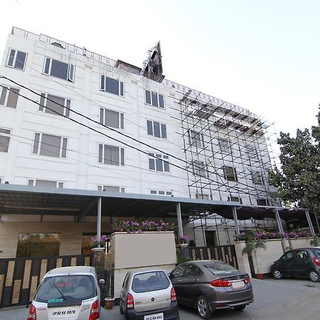 Oyo 12496 Skyotel Λάκναου Εξωτερικό φωτογραφία